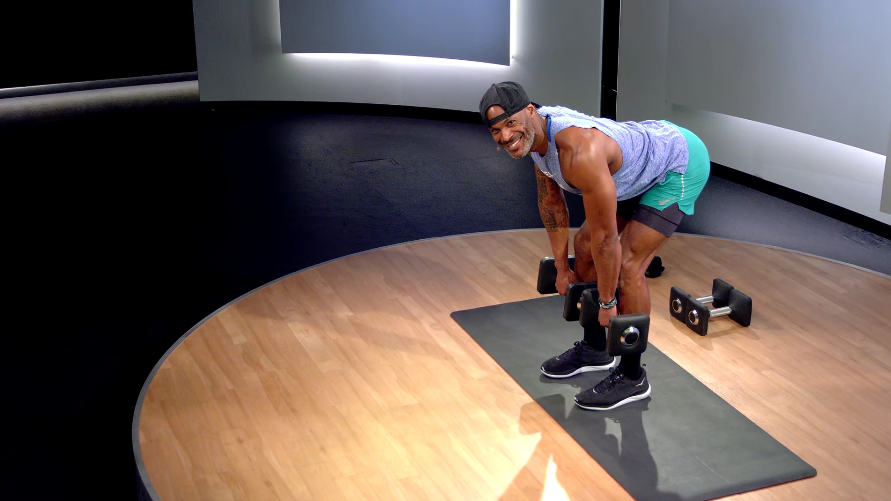 10 min Glutes & Legs Strength