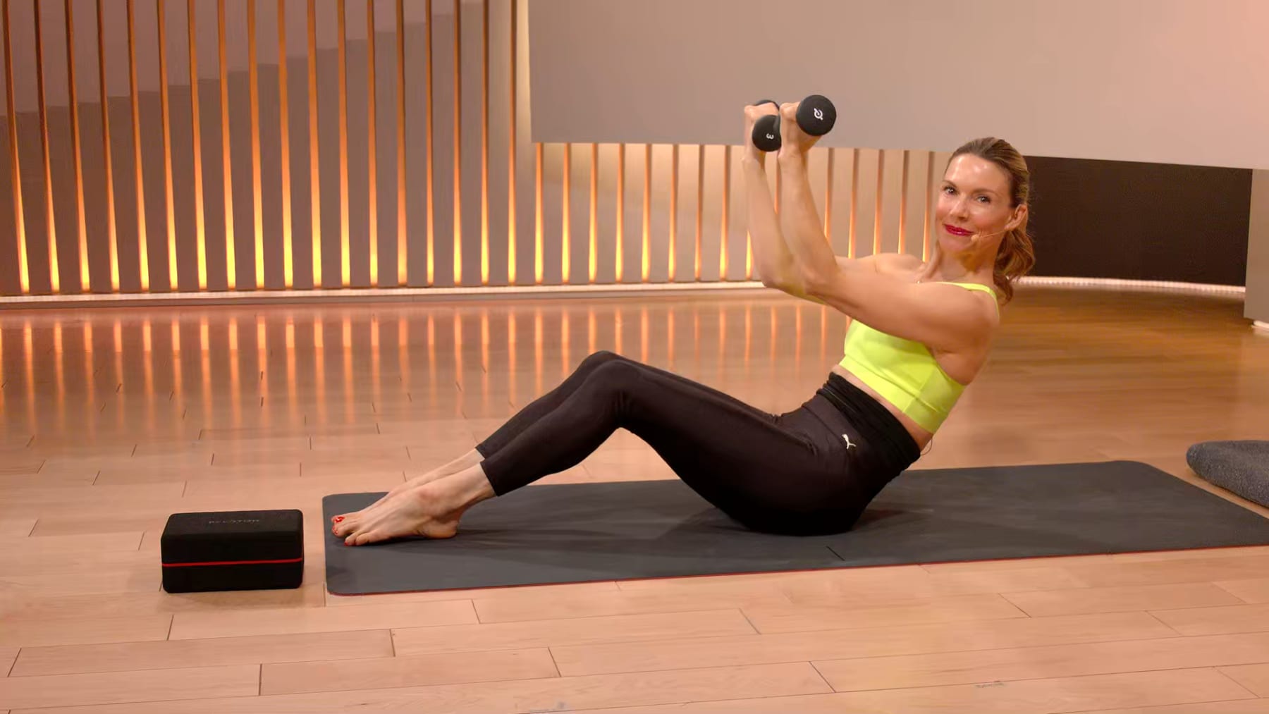 20 min Yoga Conditioning: Core