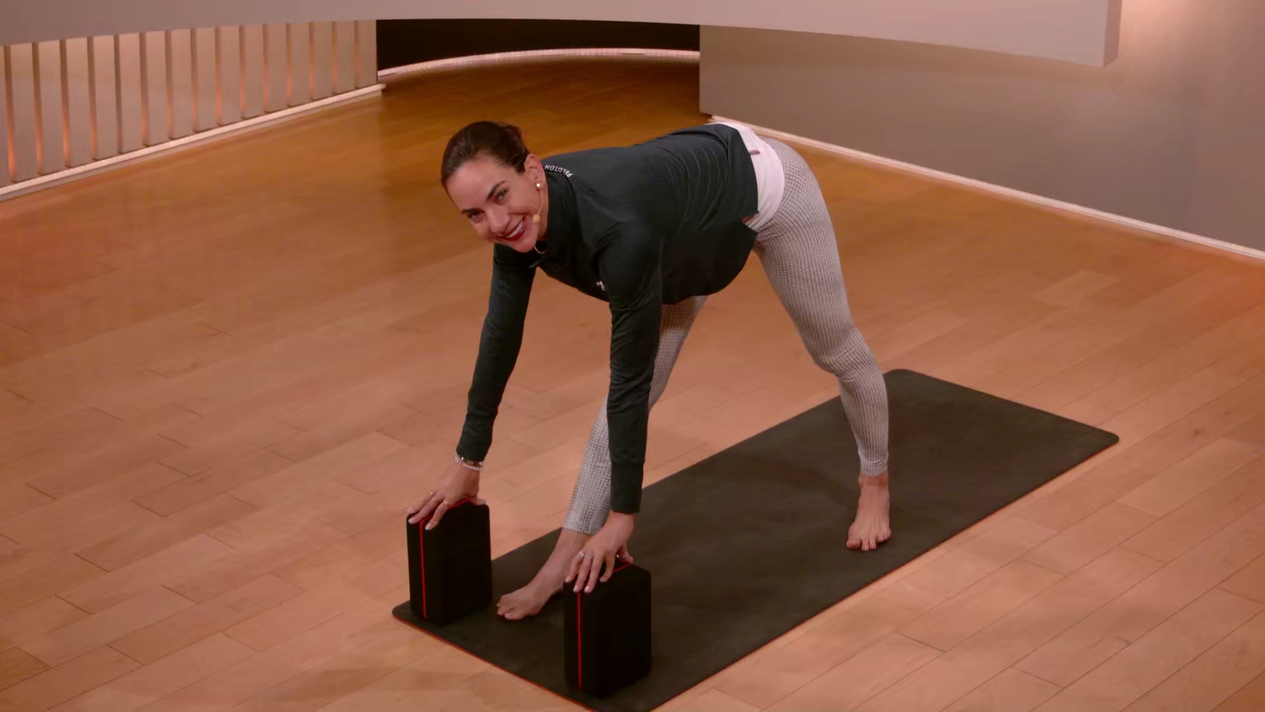 5 min Basics: Pyramid Pose