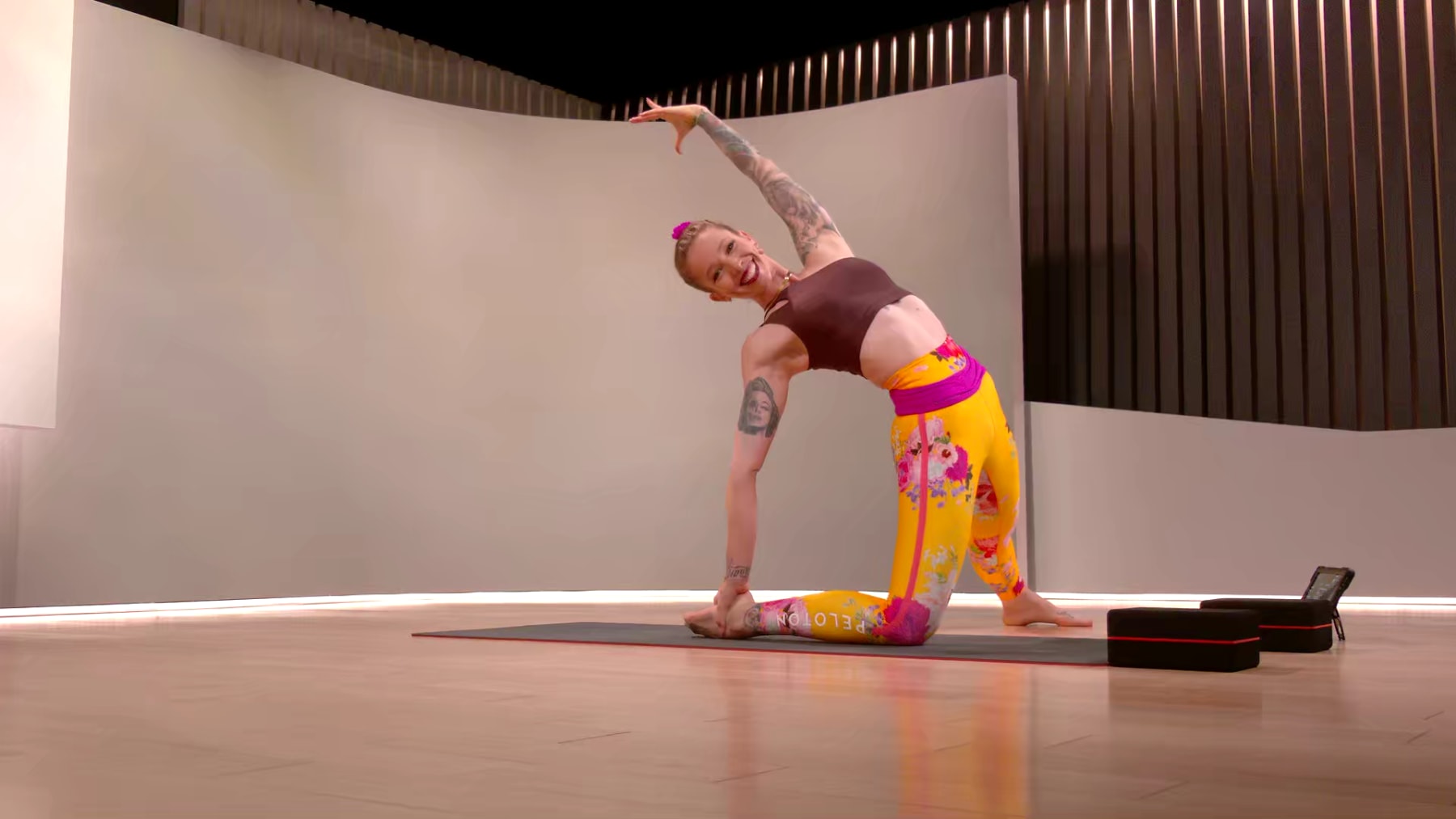 45 min LHM Icons Yoga Flow