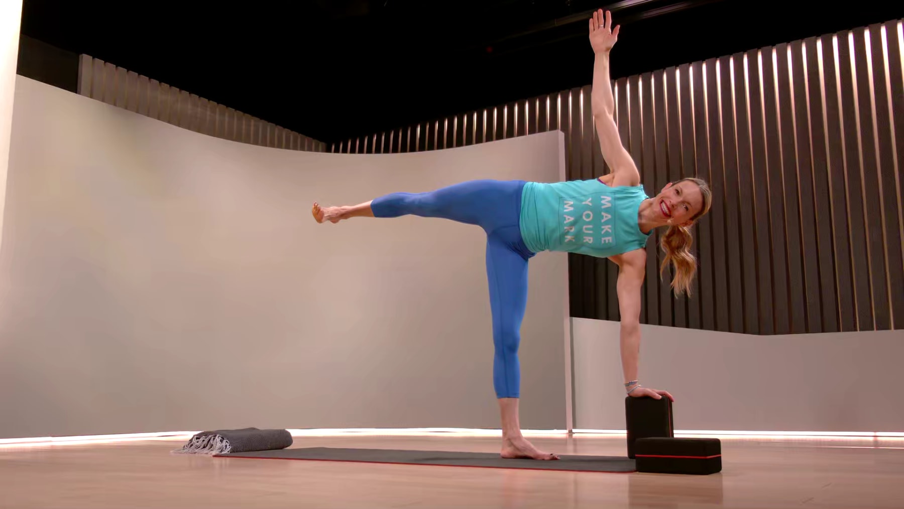 20 min Focus Flow: Glutes
