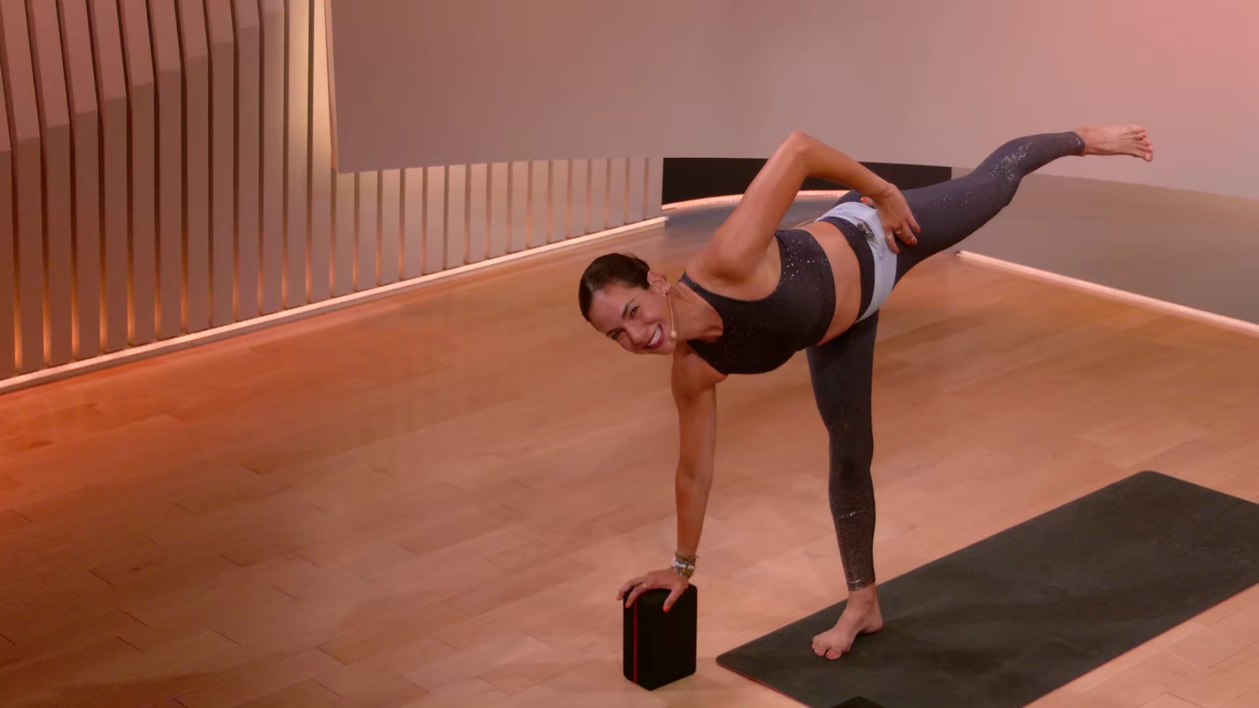 45 min Focus Flow: Standing Balances