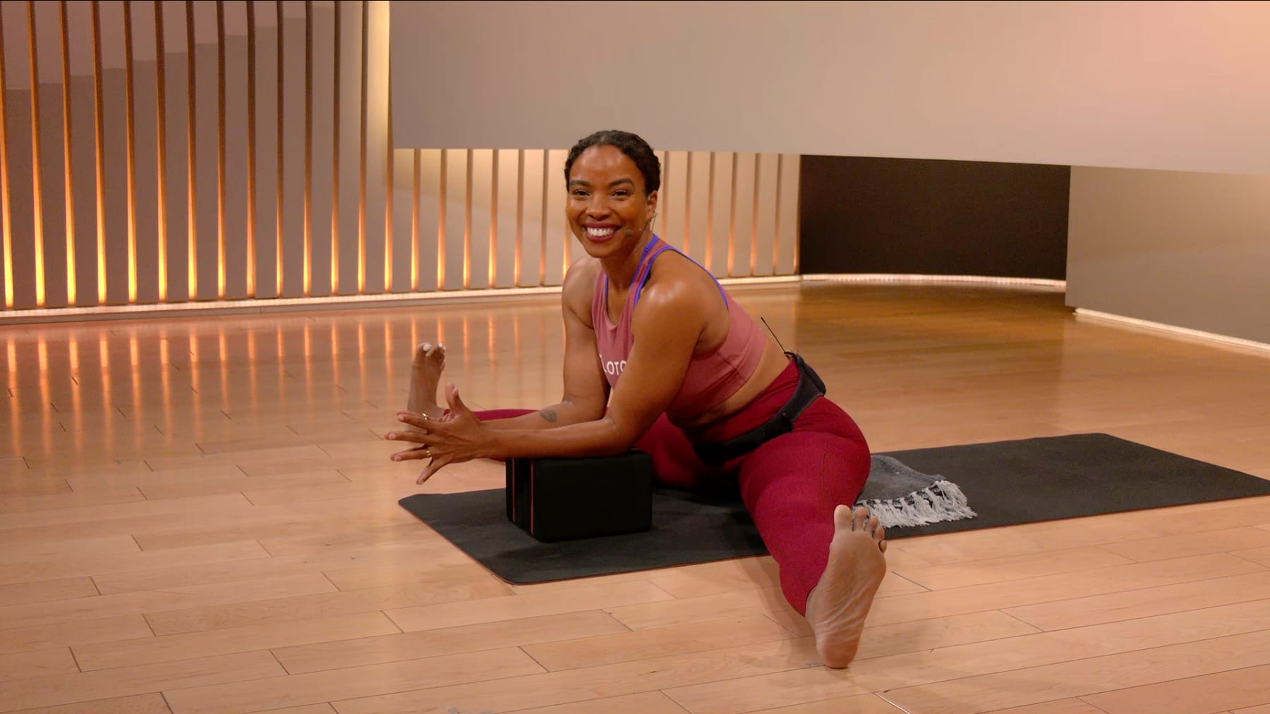 10 min Focus Flow: Forward Folds