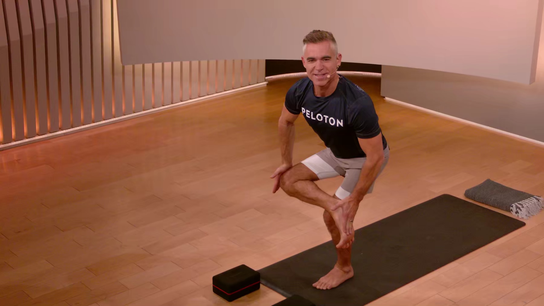 30 min Grounded Slow Flow