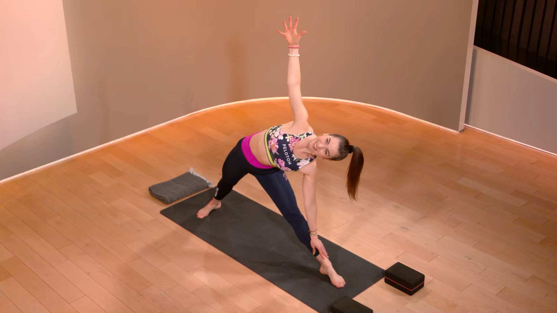20 min Hip Hop Yoga Flow