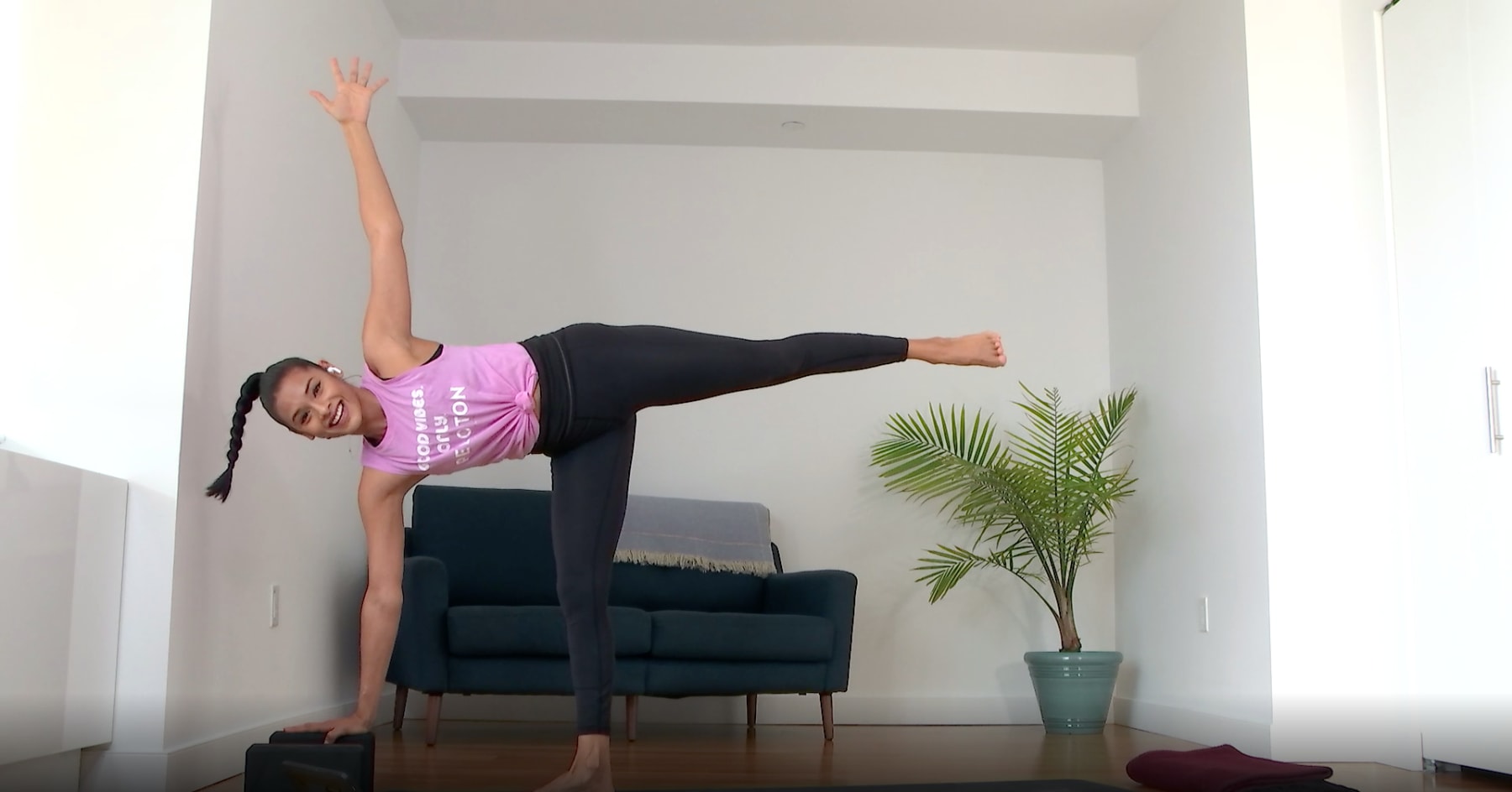 30 min 90s Yoga Flow: Live from Home