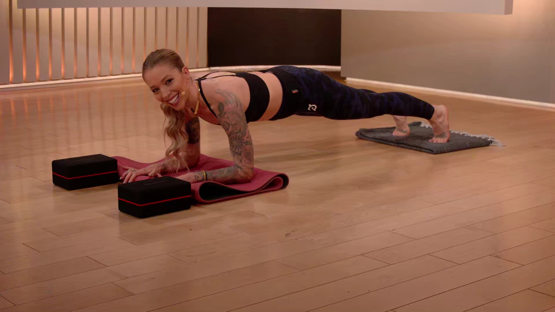 15 min Yoga Conditioning: Core