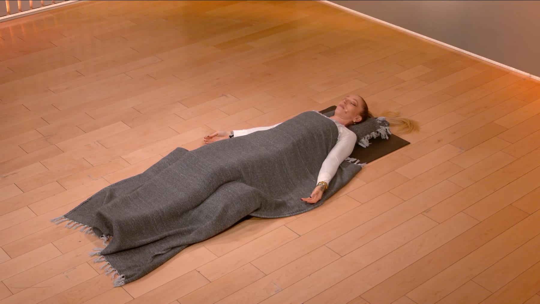 10 min Savasana