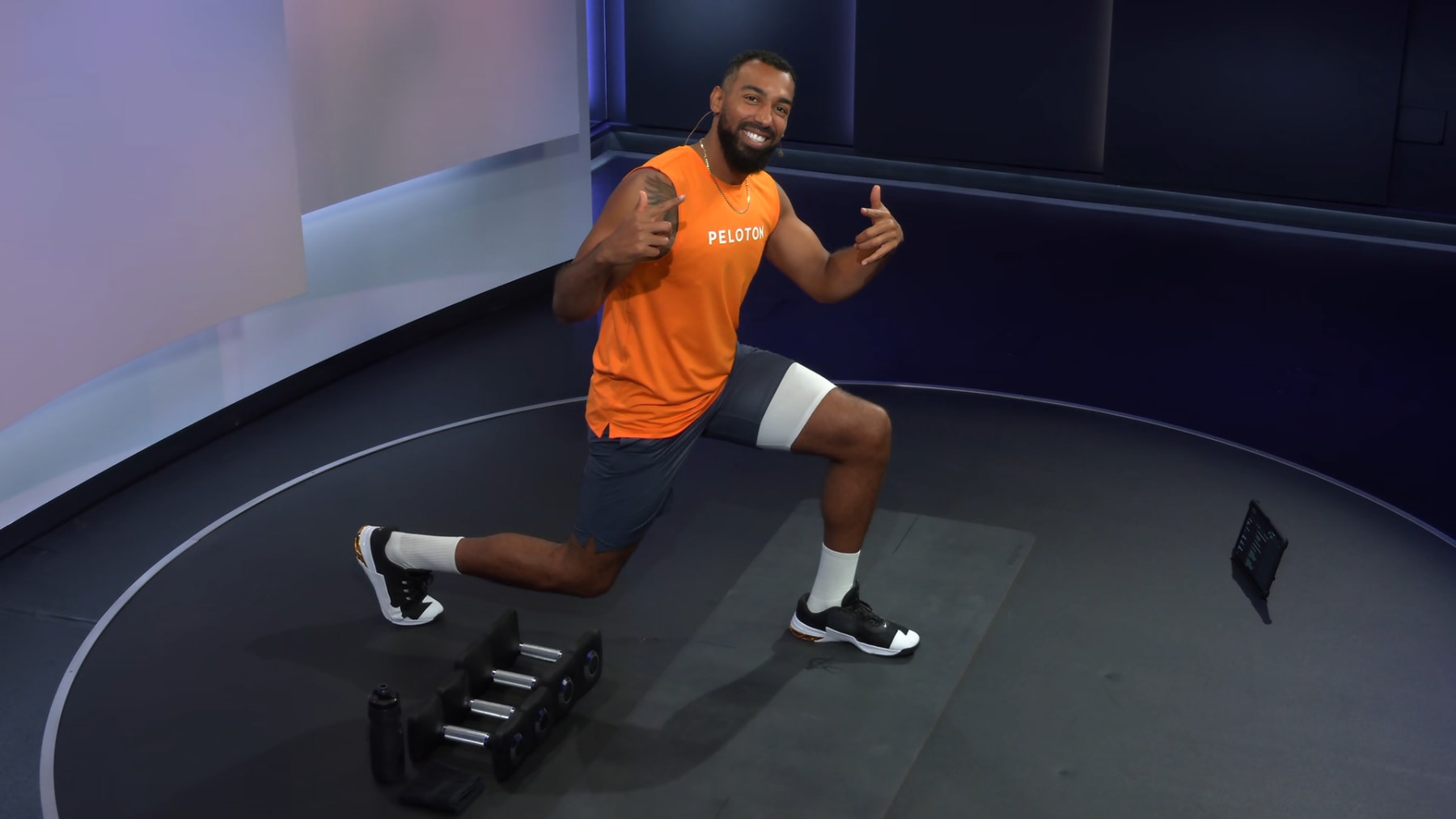 10 min Glutes & Legs Strength