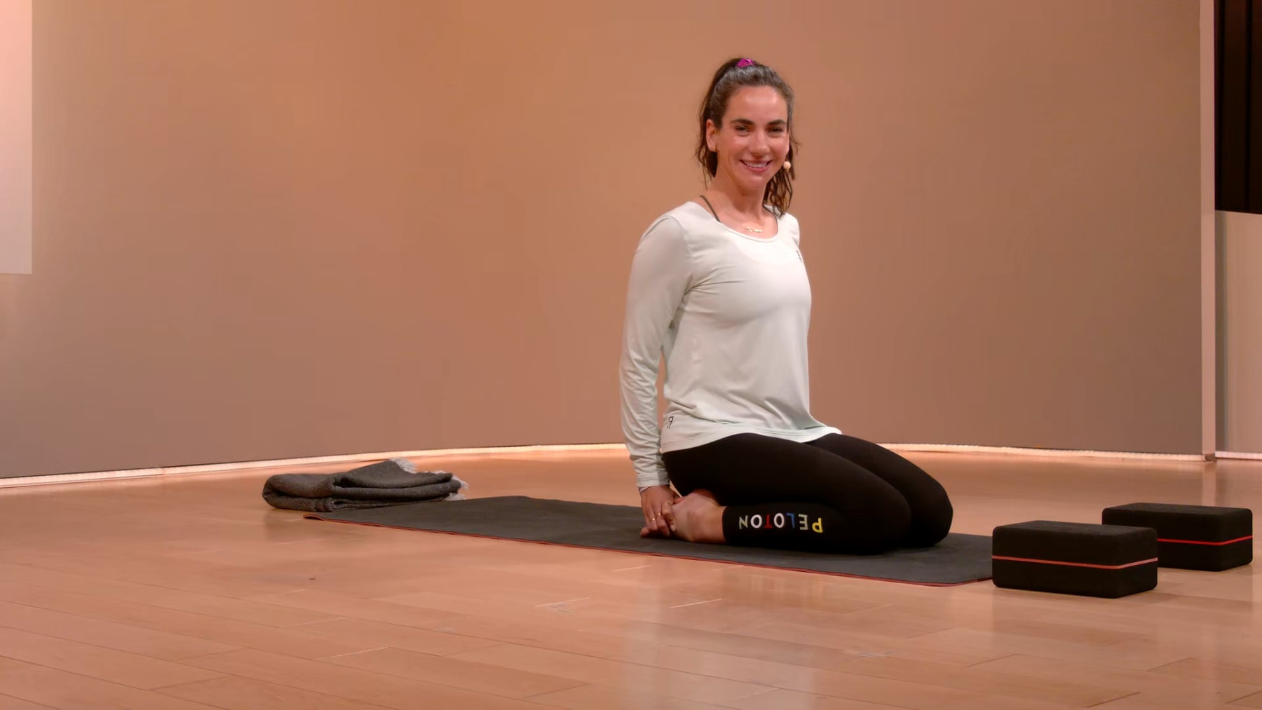 10 min Focus Flow: For Runners