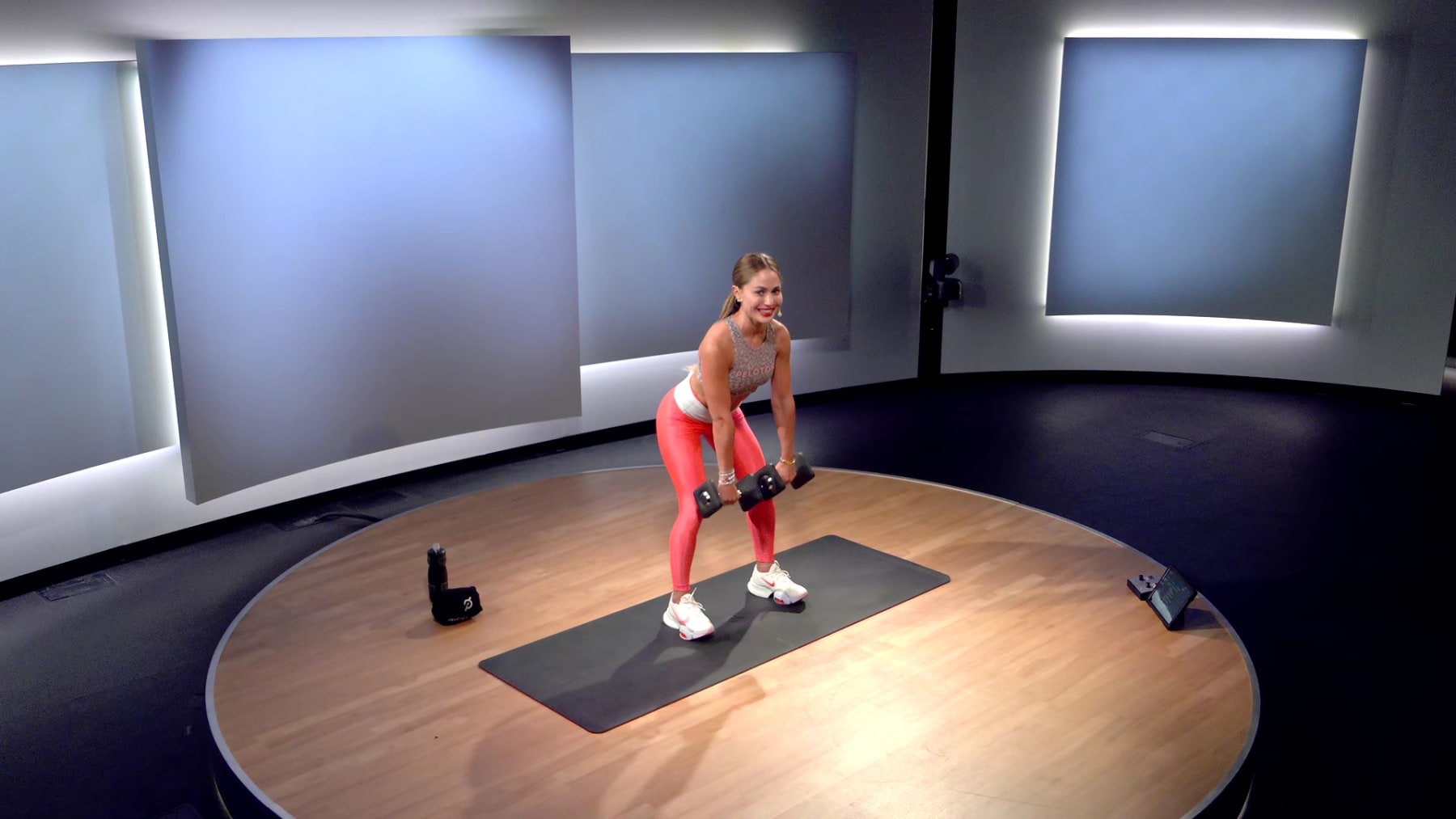 10 min Glutes & Legs Strength