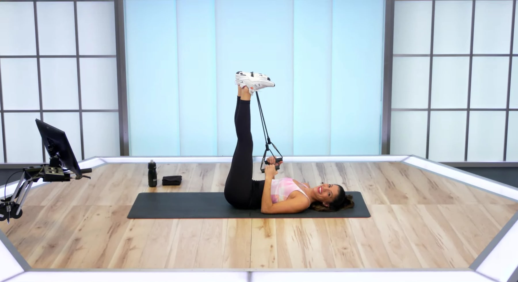 10 min Resistance Bands: Core