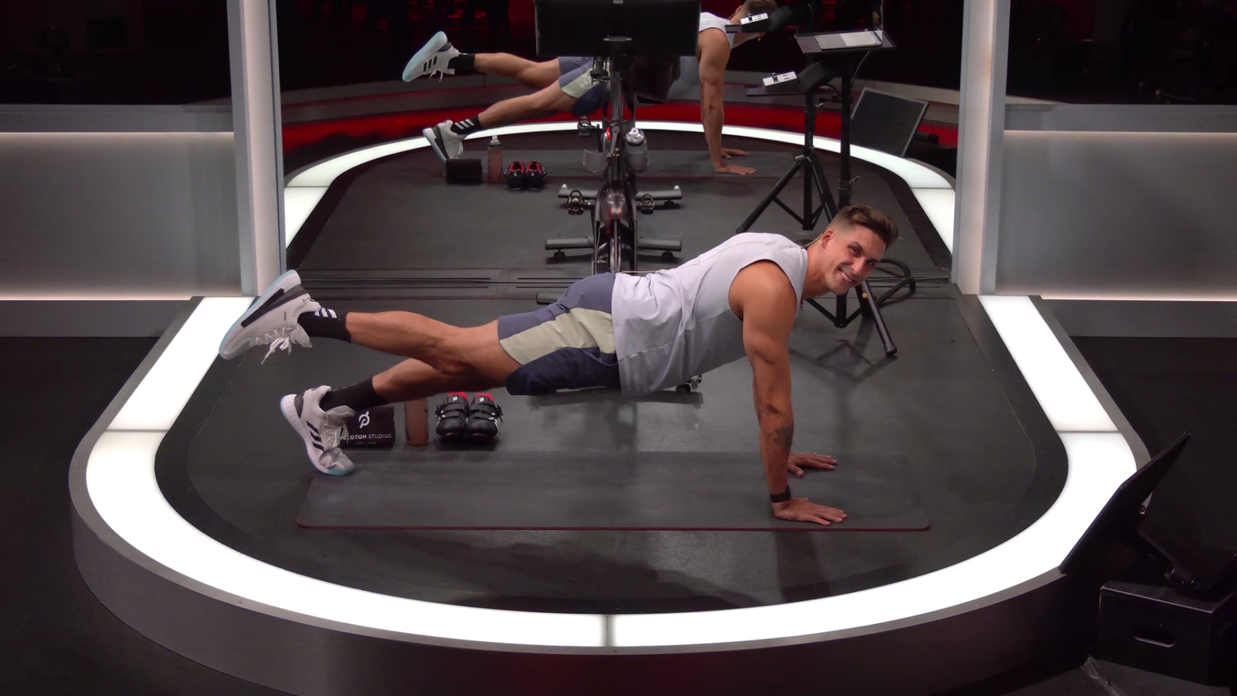 30 min Bootcamp: Bodyweight