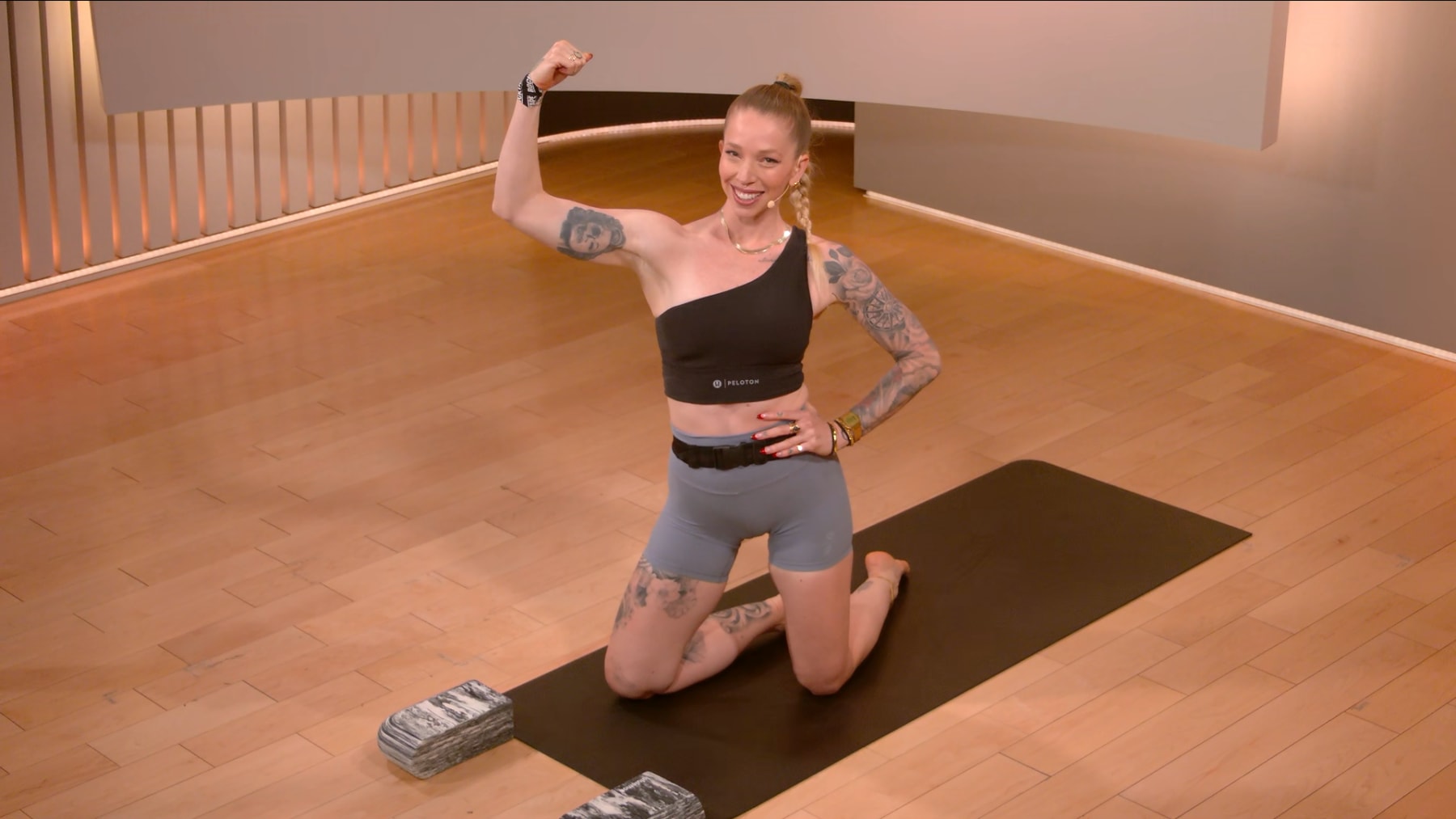 20 min Yoga Conditioning: Upper Body