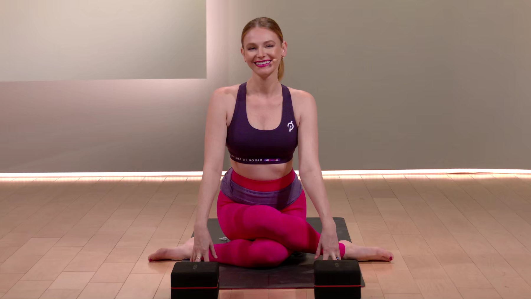 10 min Focus Flow: Hips