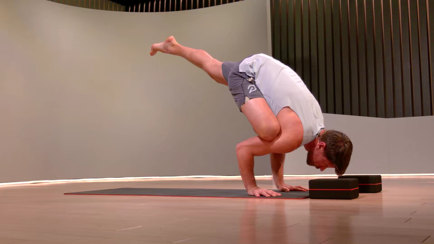 15 min Basics: Flying Pigeon Pose