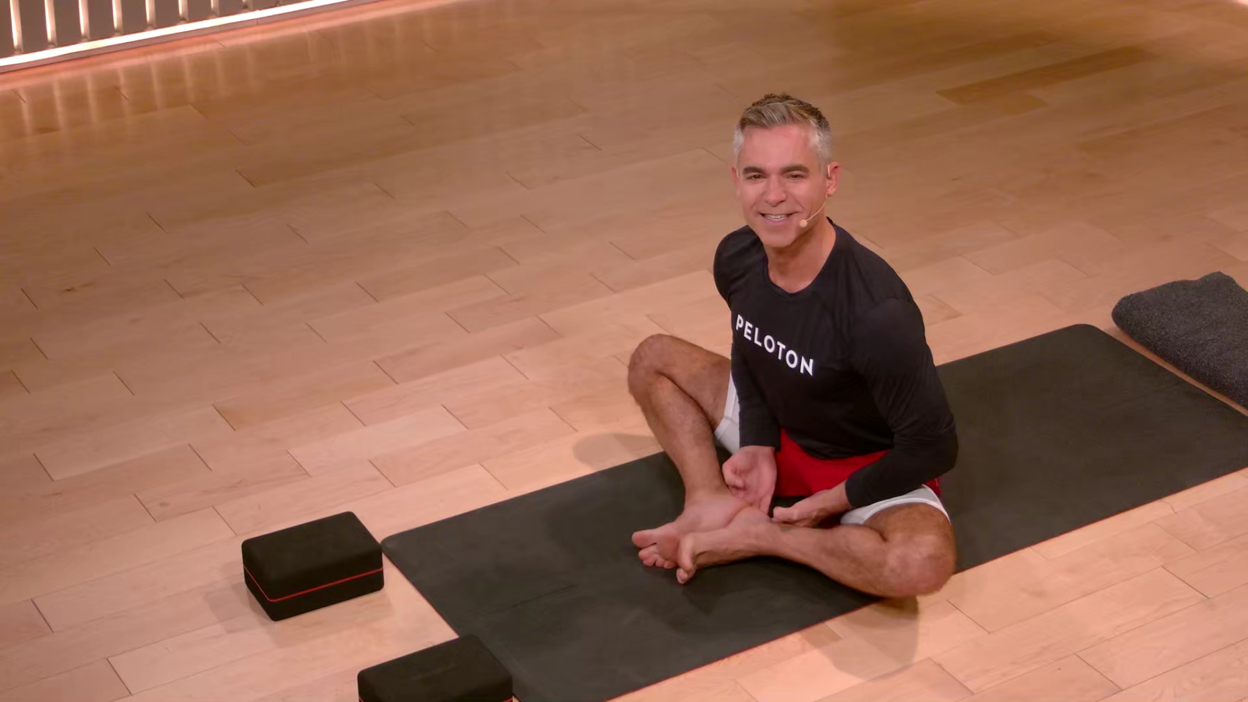 20 min Focus Flow: Lower Body
