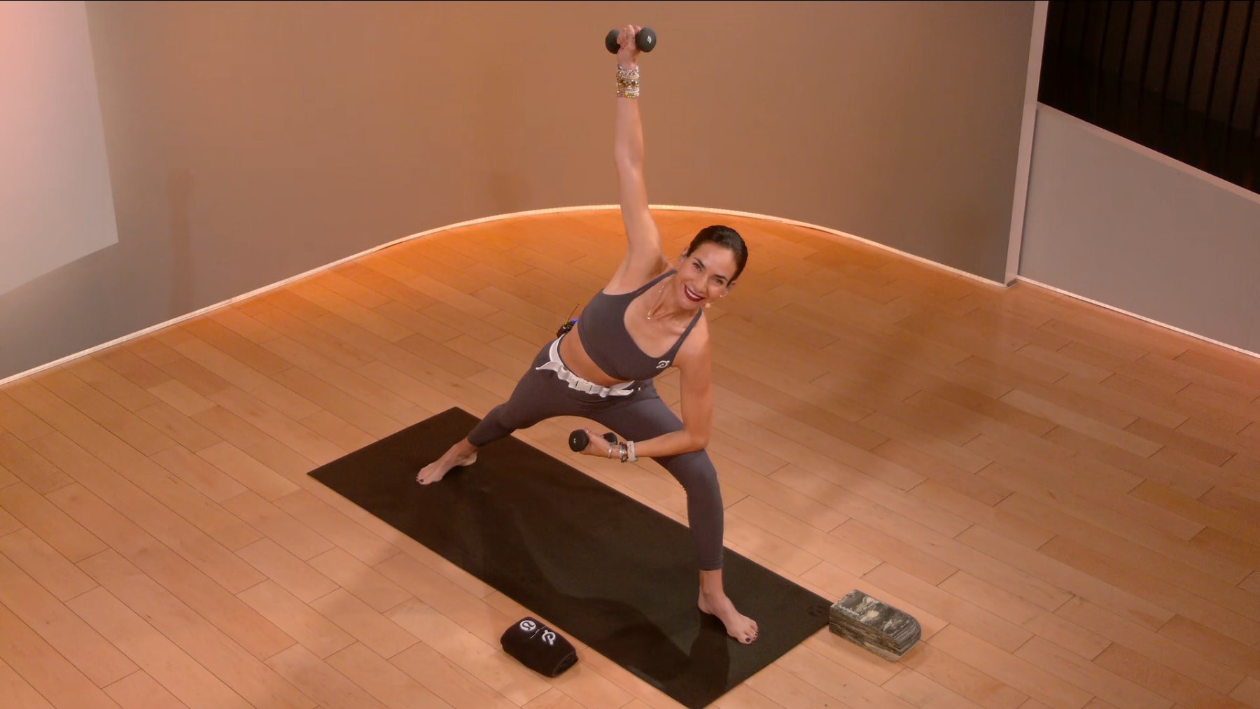 30 min Yoga Conditioning: Full Body
