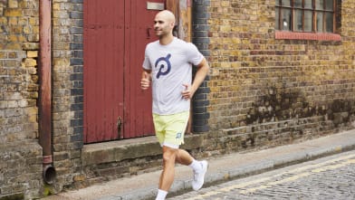 Walk run outdoor classes Peloton
