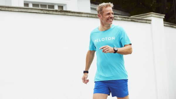 Outdoor runs and walks Peloton