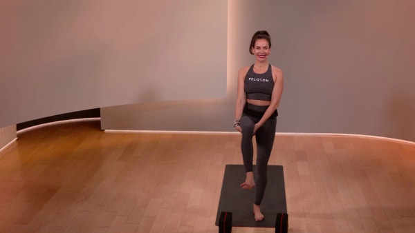 Guided yoga classes online Peloton
