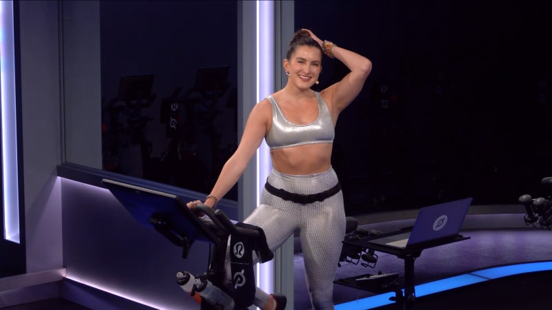 30 Min Todo Ritmo Ride with Hip-Hop/Rap - Camila Ramón