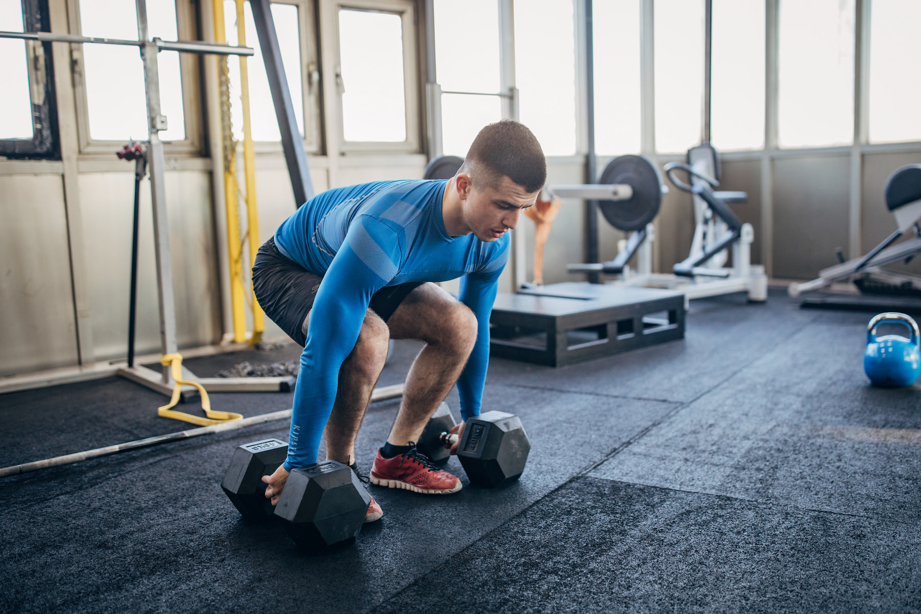 suitcase deadlift