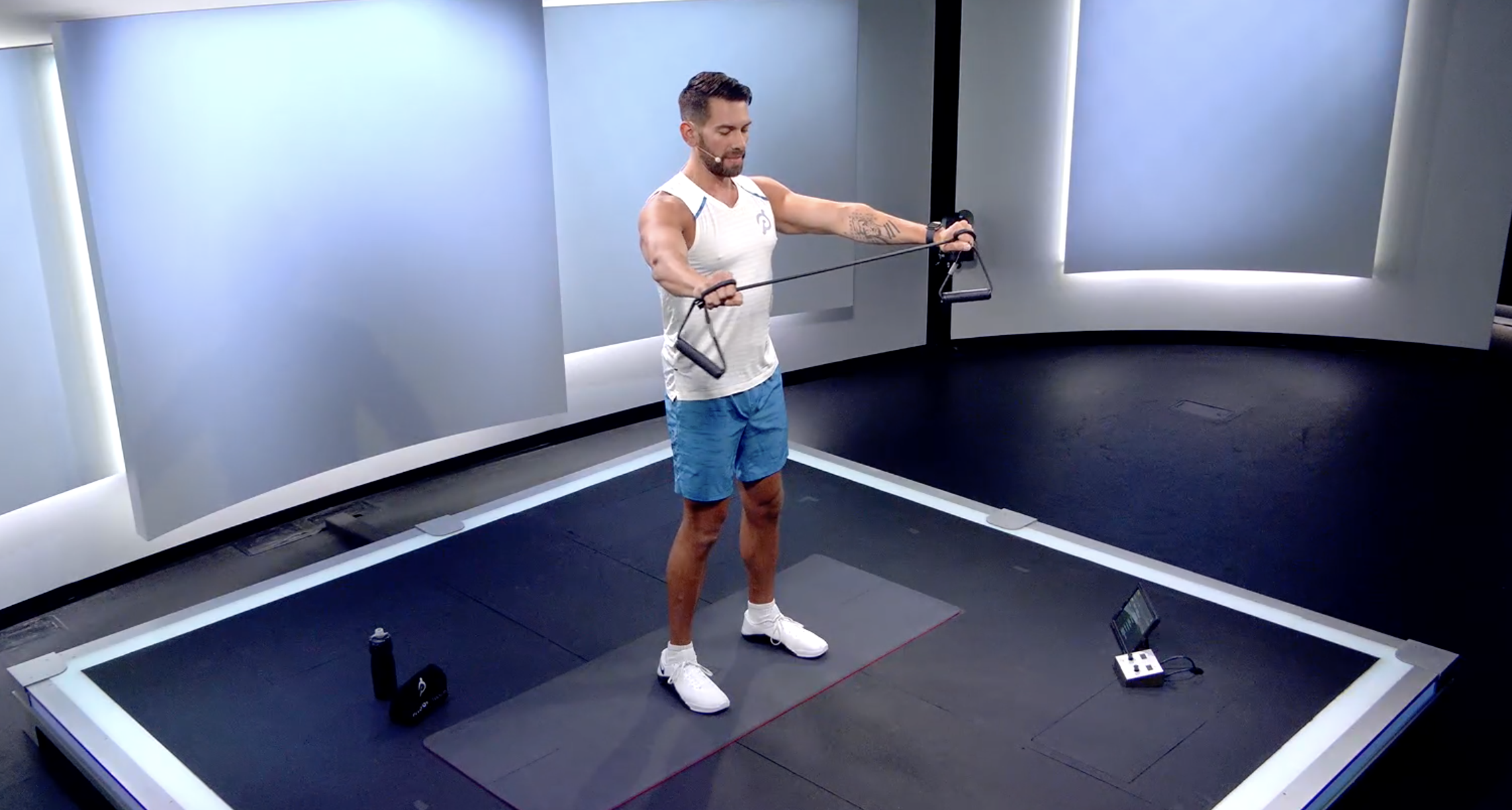 Human Kinetics - No equipment, no problem. This upper body circuit