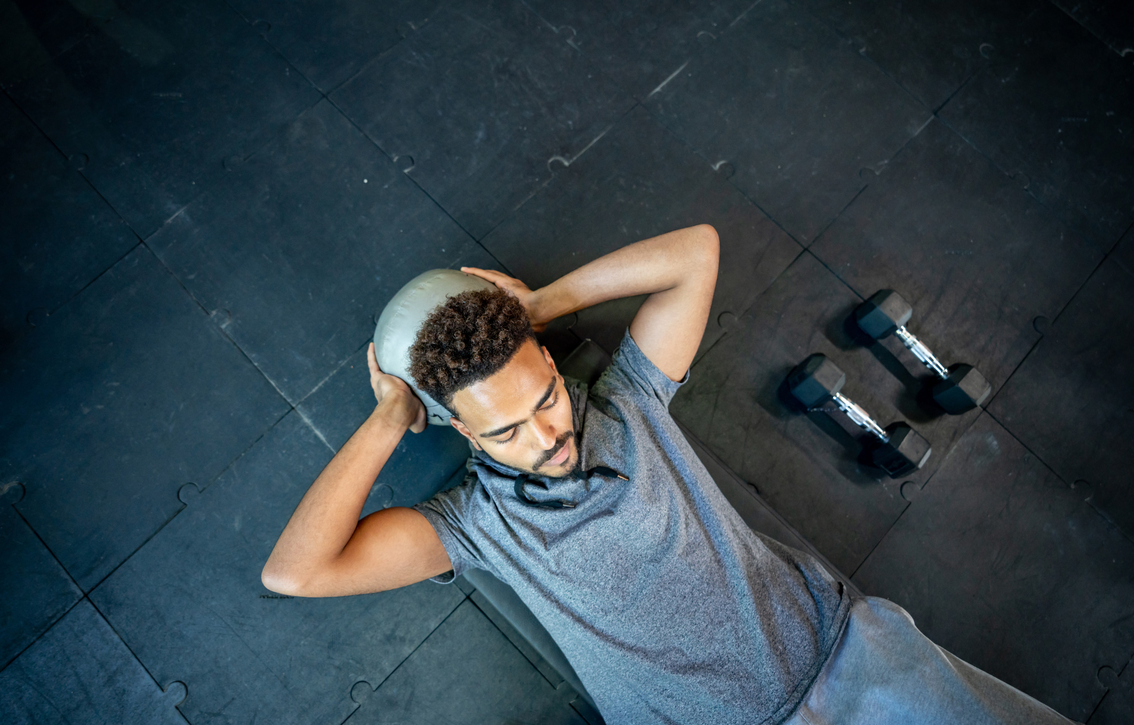 Man doing core work at the gym