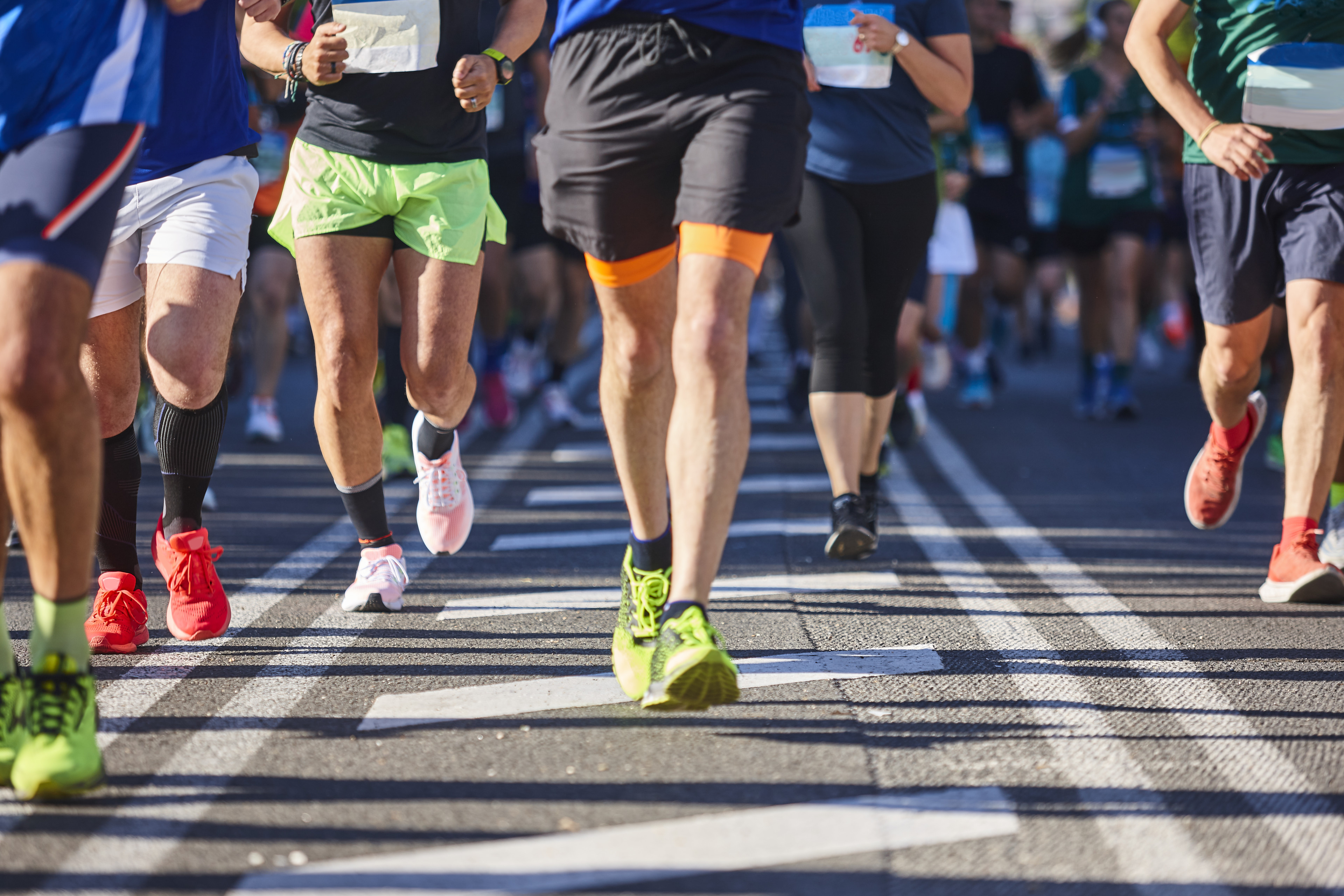 Photo of people running marathon race