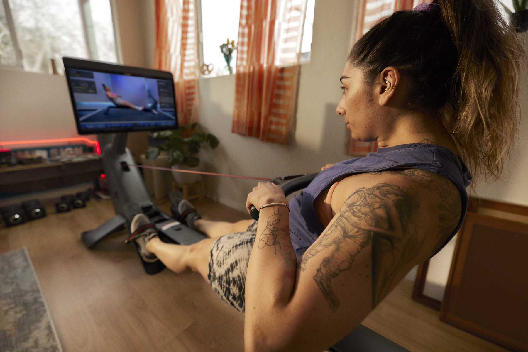 Rowing Machine Workouts Guide How To Benefits And Muscles
