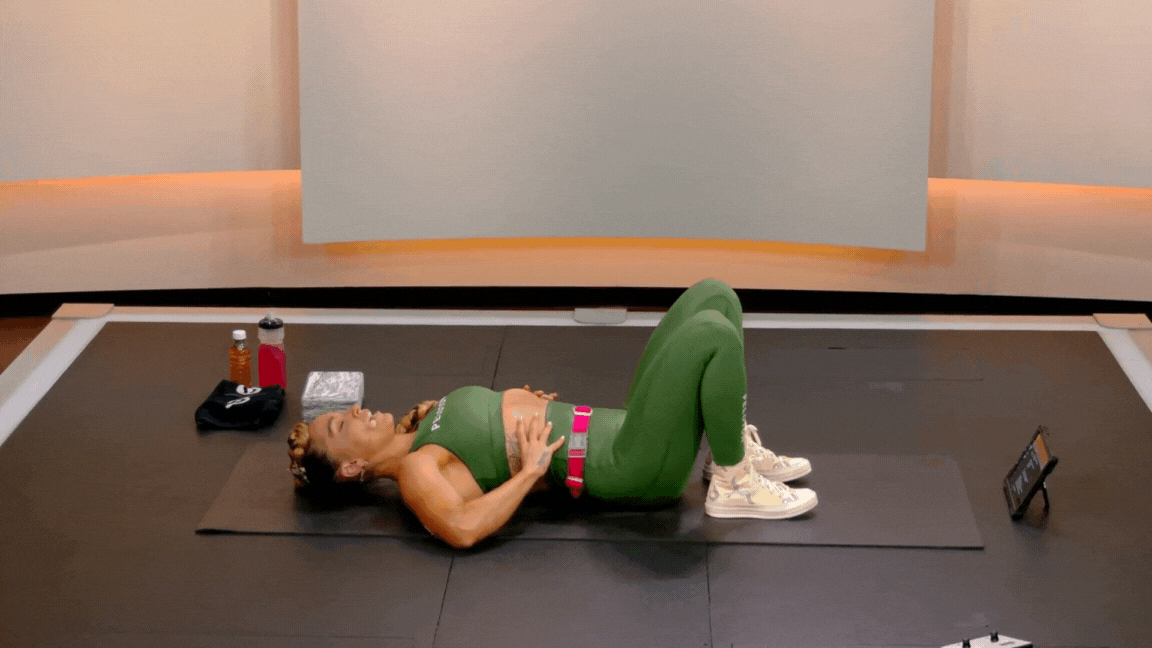 Robin Arzon demonstrates 360 breathing exercise