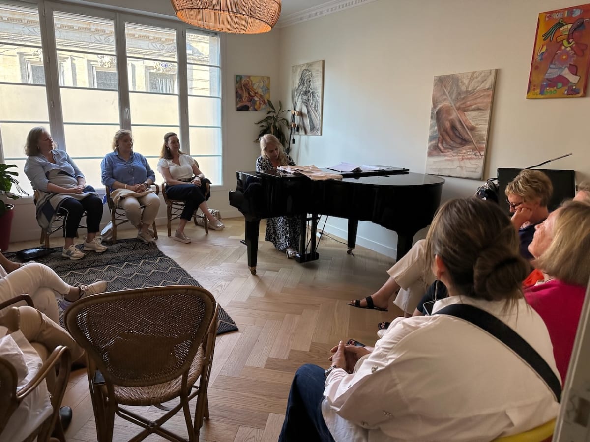 A piano concert hosted at Les Pénates