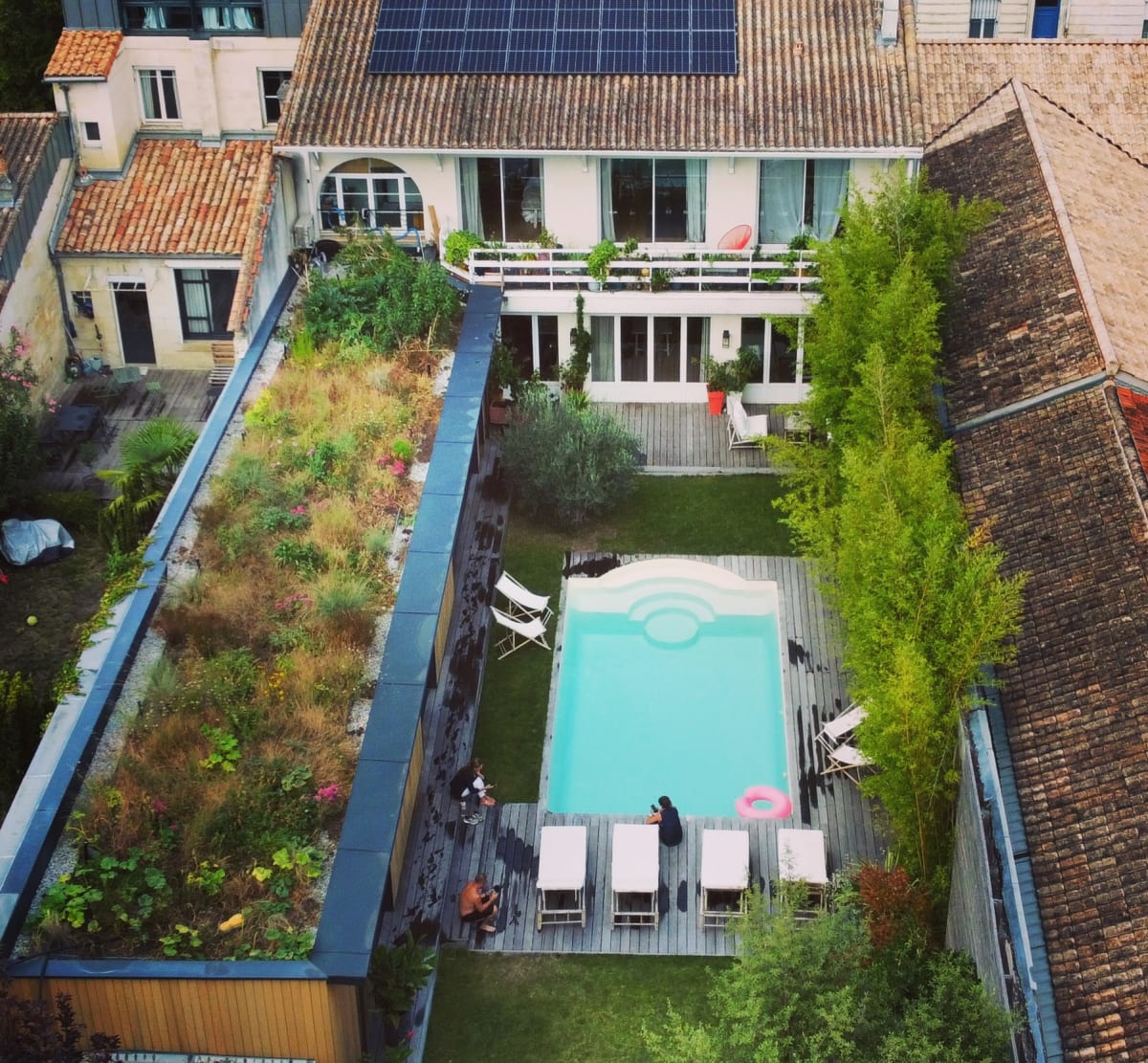 La casa y el jardín vistos desde el cielo