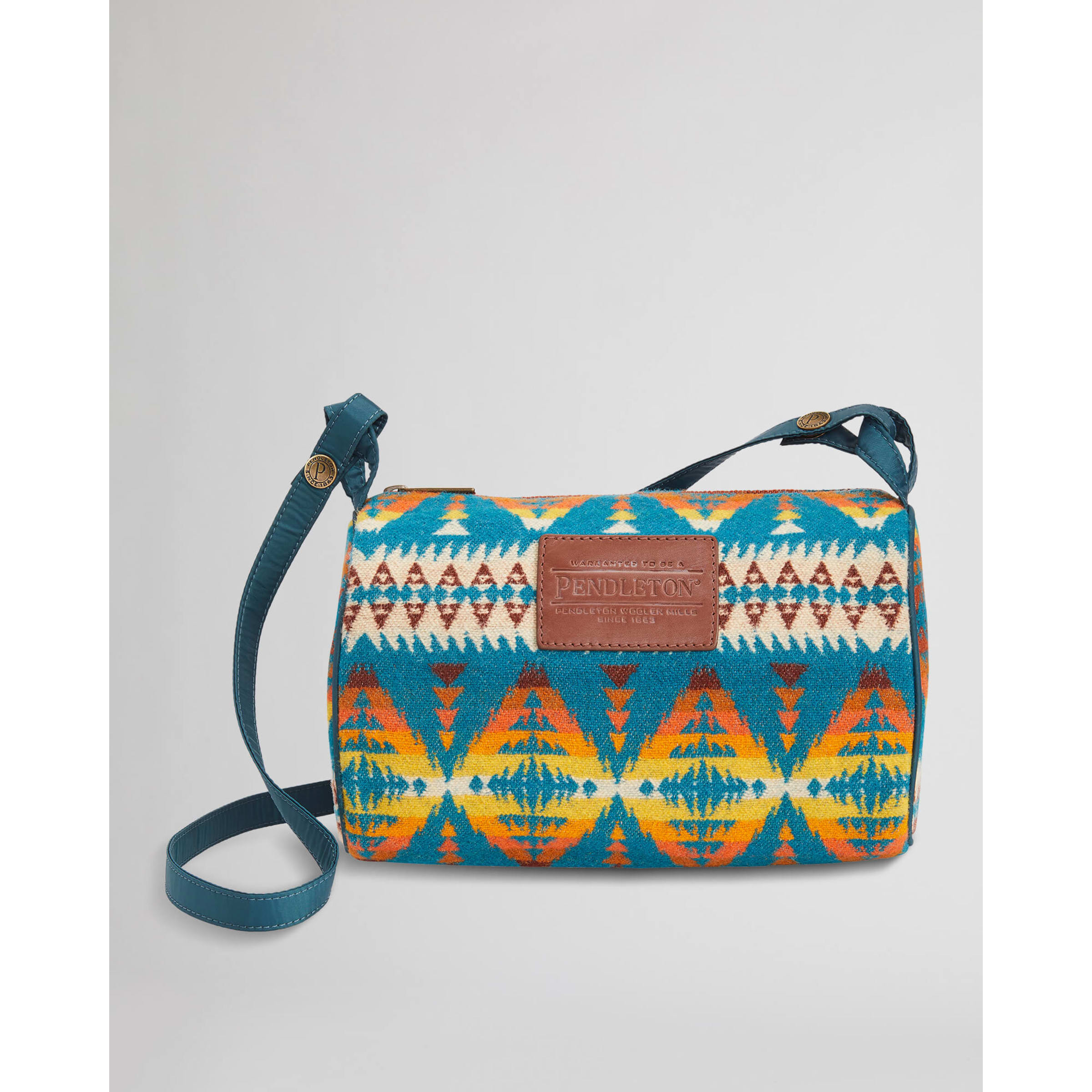 Pendleton travel bag clearance
