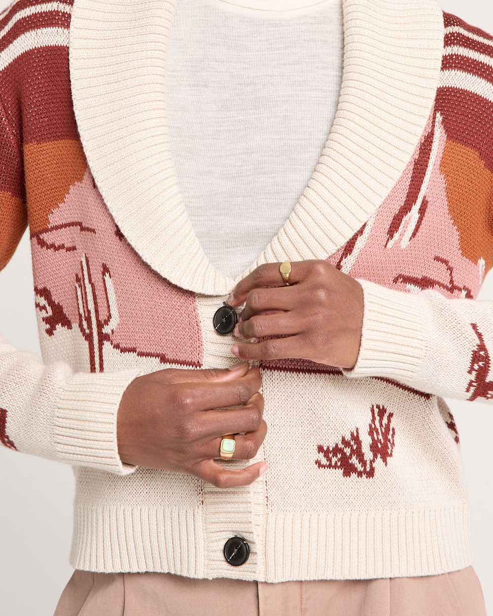 ALTERNATE VIEW OF WOMEN'S WESTERN SCENIC COTTON CARDIGAN IN BRICK/ROSE MULTI image number 4