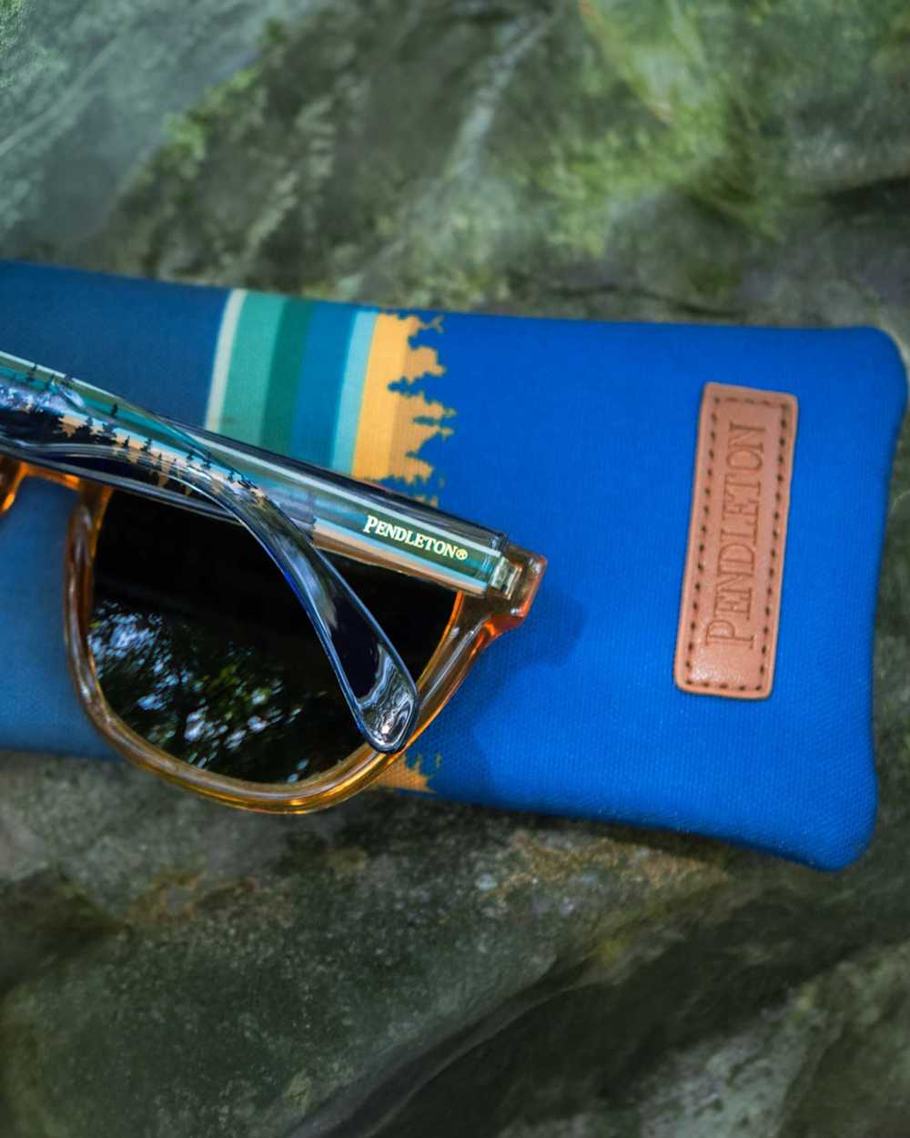 ALTERNATE VIEW OF SHWOOD X PENDLETON KEGON POLARIZED SUNGLASSES IN ORANGE CRYSTAL/PACIFIC WONDERLAND image number 4