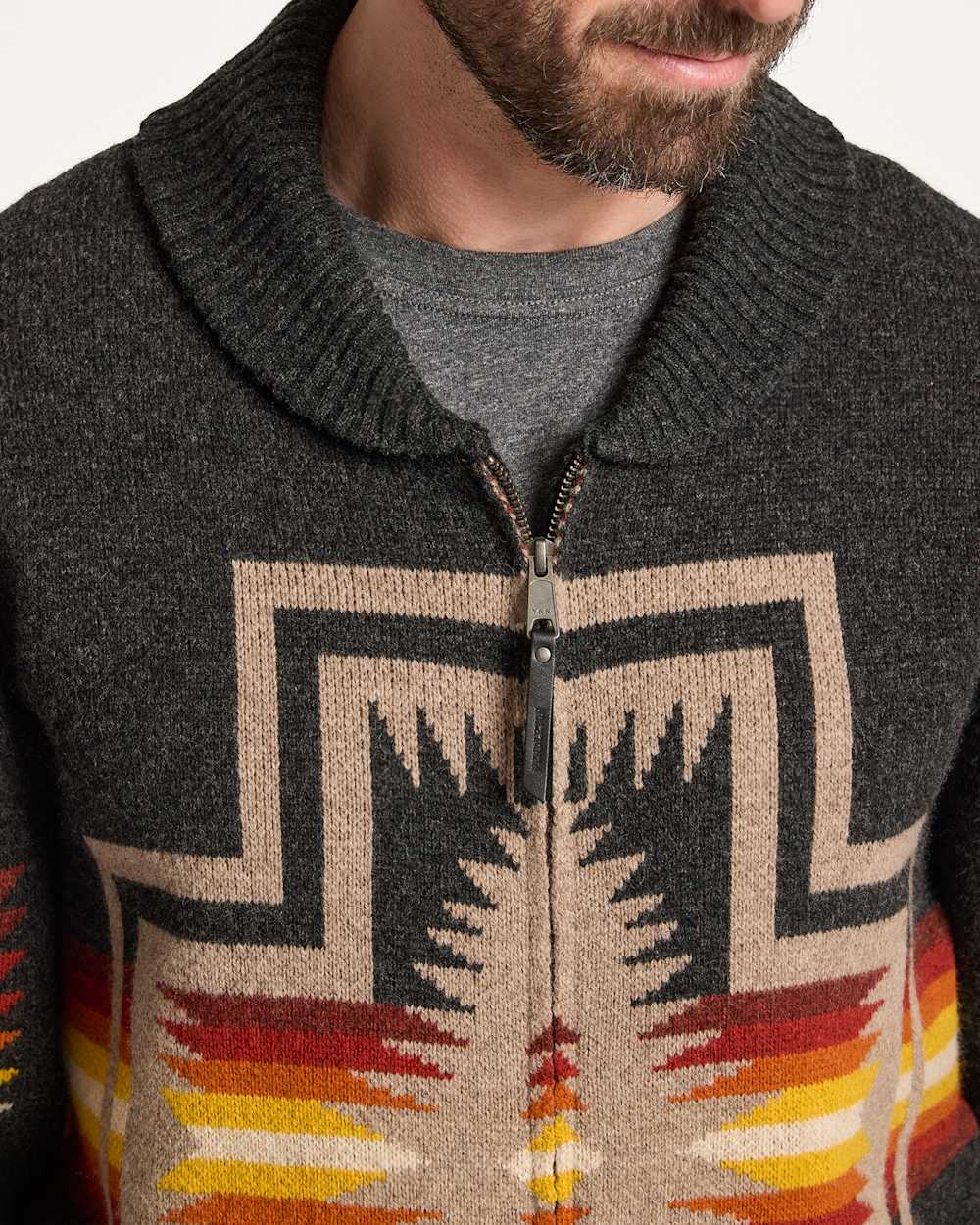 ALTERNATE VIEW OF MEN'S HARDING LAMBSWOOL ZIP CARDIGAN IN OXFORD image number 4
