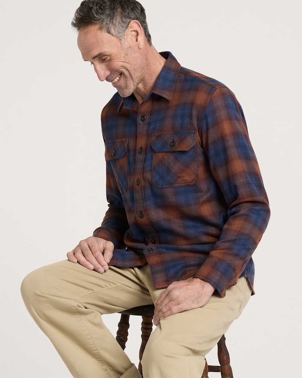 MEN'S PLAID BURNSIDE COTTON FLANNEL SHIRT IN NAVY/BRICK PLAID image number 1