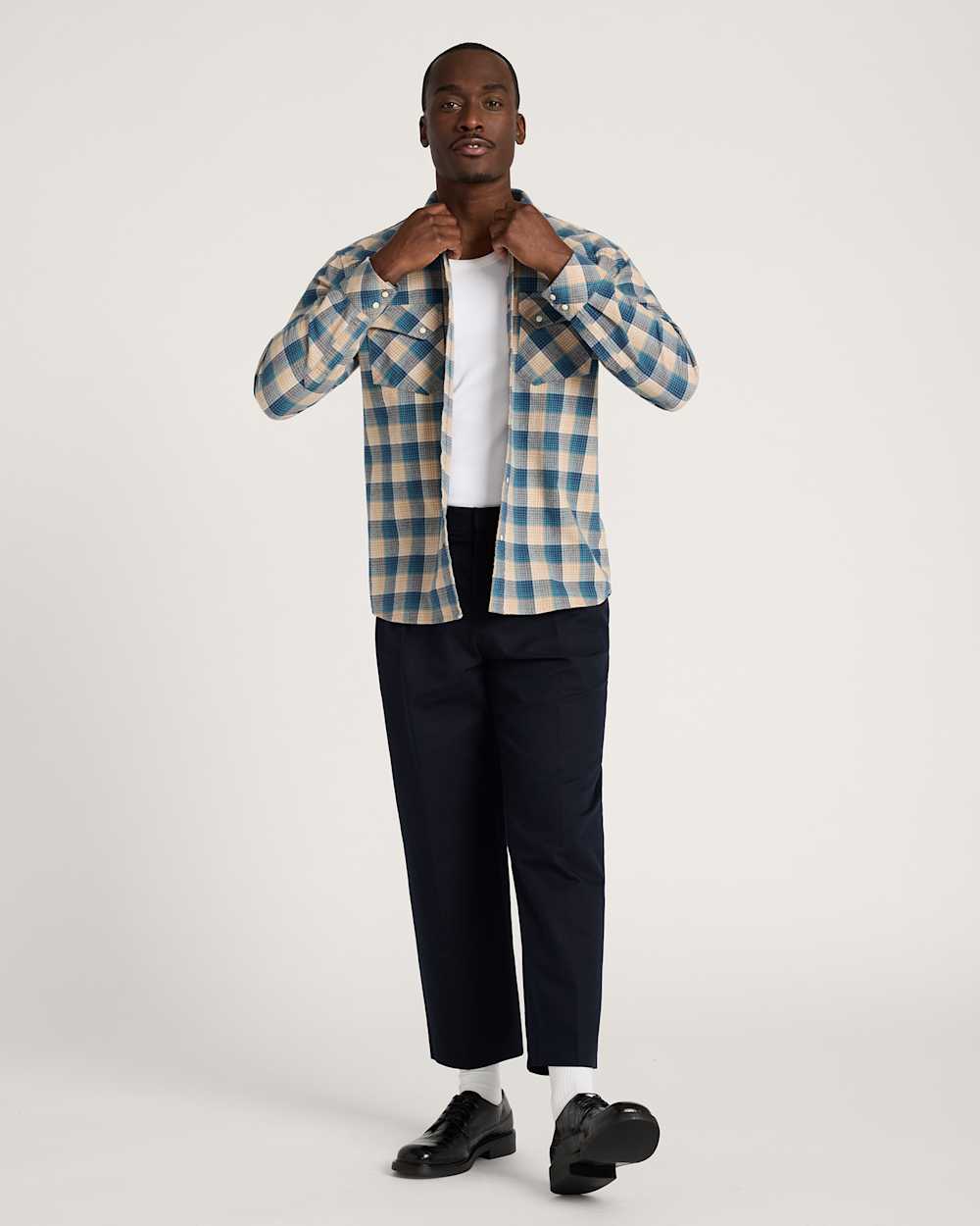 ALTERNATE VIEW OF MEN'S PLAID SNAP-FRONT WYATT COTTON SHIRT IN TAN/BLUE image number 6