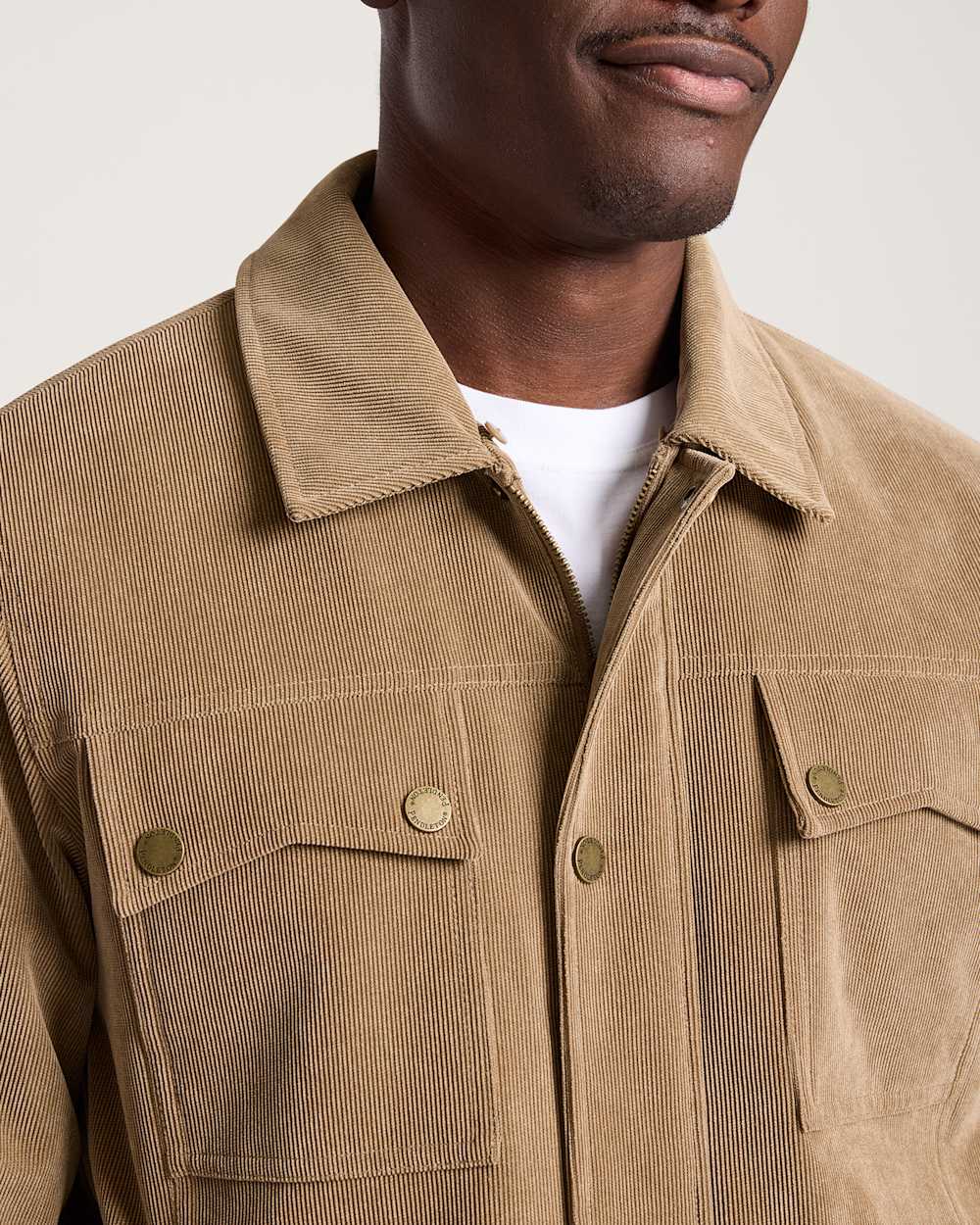 ALTERNATE VIEW OF MEN'S SEABECK CORDUROY TRUCKER JACKET IN OLD OAK image number 4