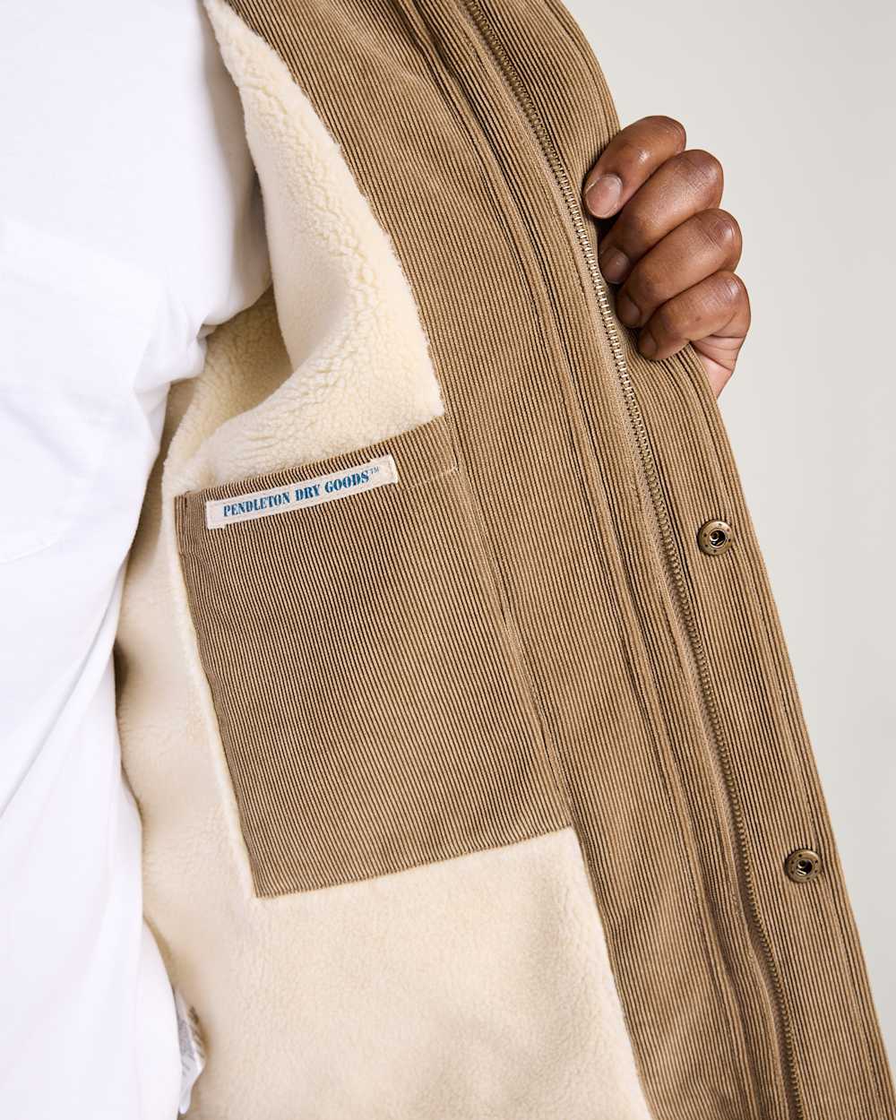 ALTERNATE VIEW OF MEN'S SEABECK CORDUROY TRUCKER JACKET IN OLD OAK image number 5