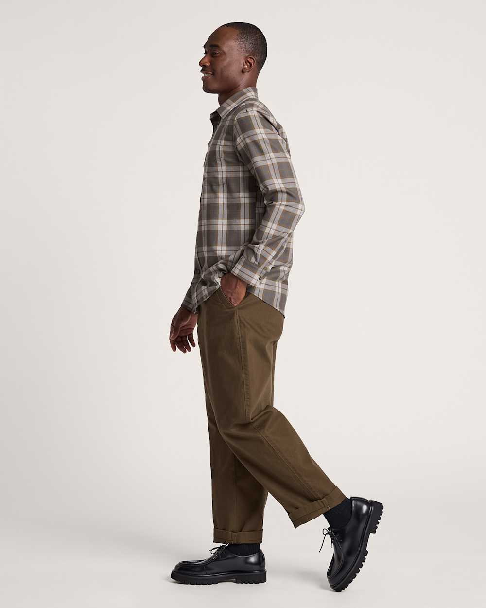 ALTERNATE VIEW OF MEN'S MEN'S PLAID MERINO LODGE SHIRT IN OLIVE/GREY MIX PLAID image number 6