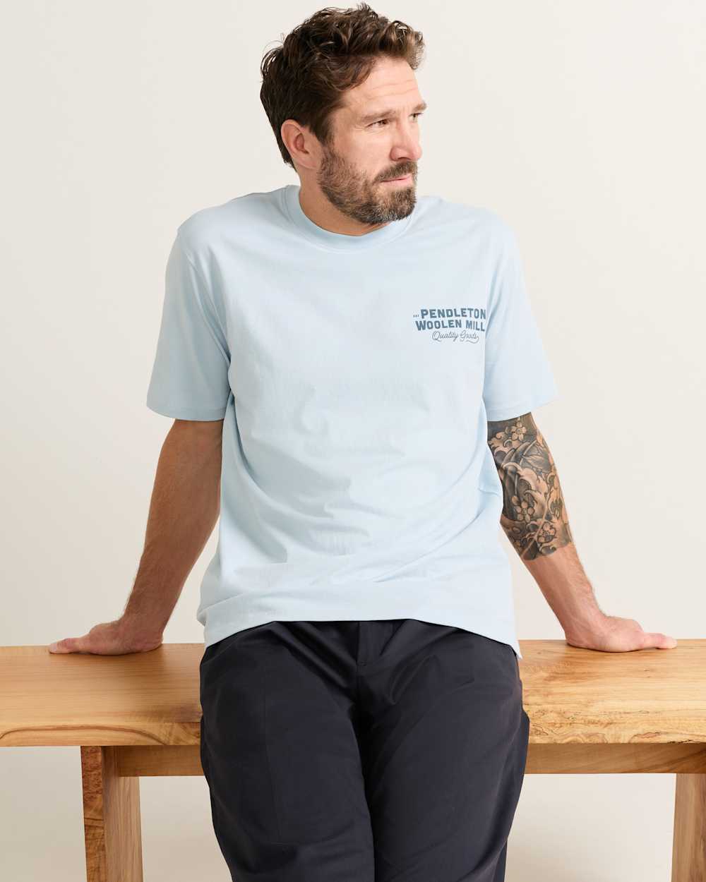 MEN'S SHORT-SLEEVE DESCHUTES CROSS GRAPHIC TEE IN LIGHT BLUE image number 1