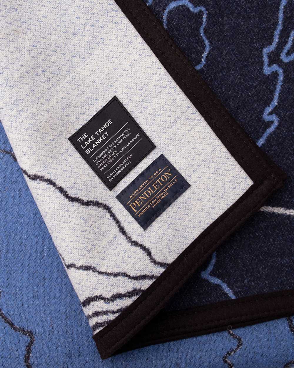 ALTERNATE VIEW OF LAKE TAHOE TOPOGRAPHICAL BLANKET IN IVORY/BLUE MULTI image number 3