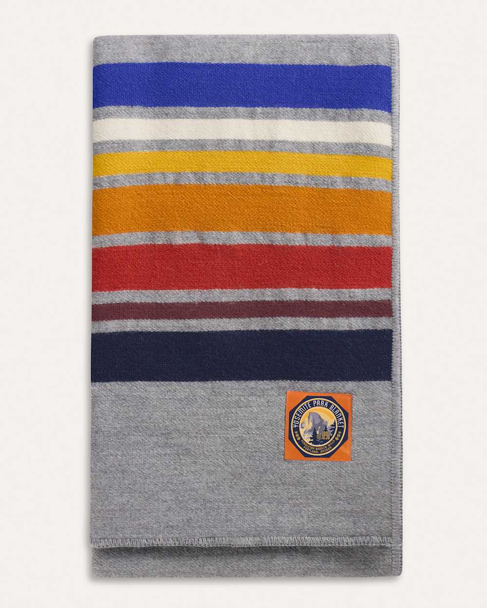 ALTERNATE VIEW OF YOSEMITE NATIONAL PARK THROW WITH CARRIER IN GREY image number 3
