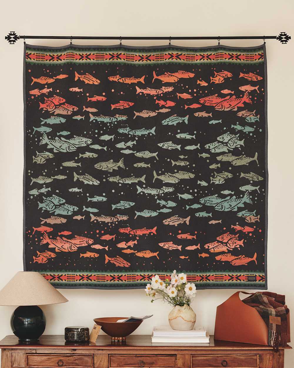 SALMON RUN THROW IN MULTI image number 1