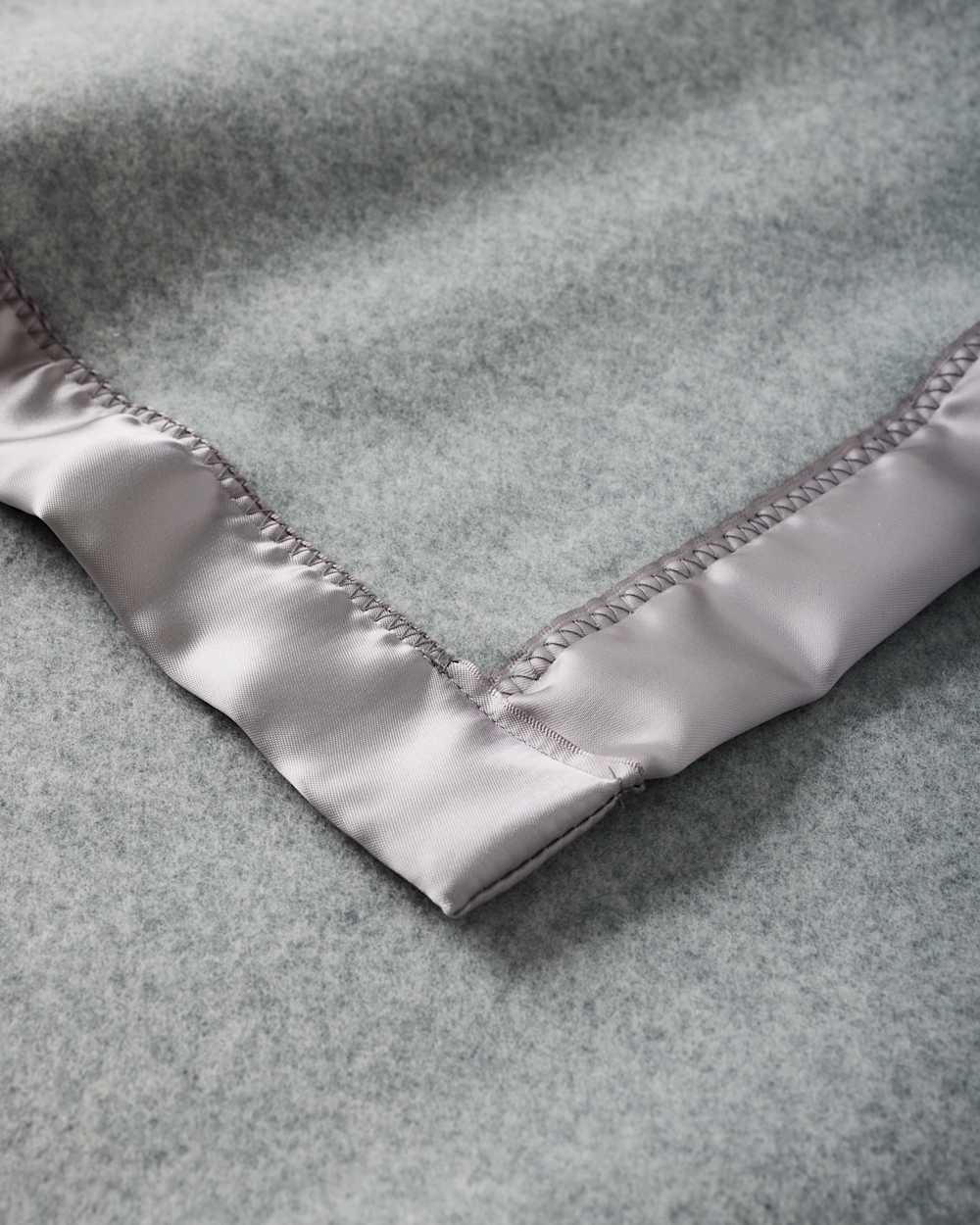 ALTERNATE VIEW OF HEIRLOOM CLASSIC MERINO BLANKET IN GREY HEATHER image number 2