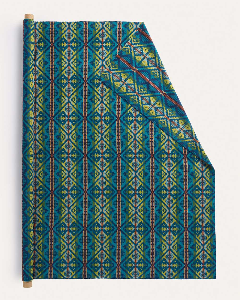 HEAVYWEIGHT JACQUARD FABRIC IN DIAMOND DESERT image number 1