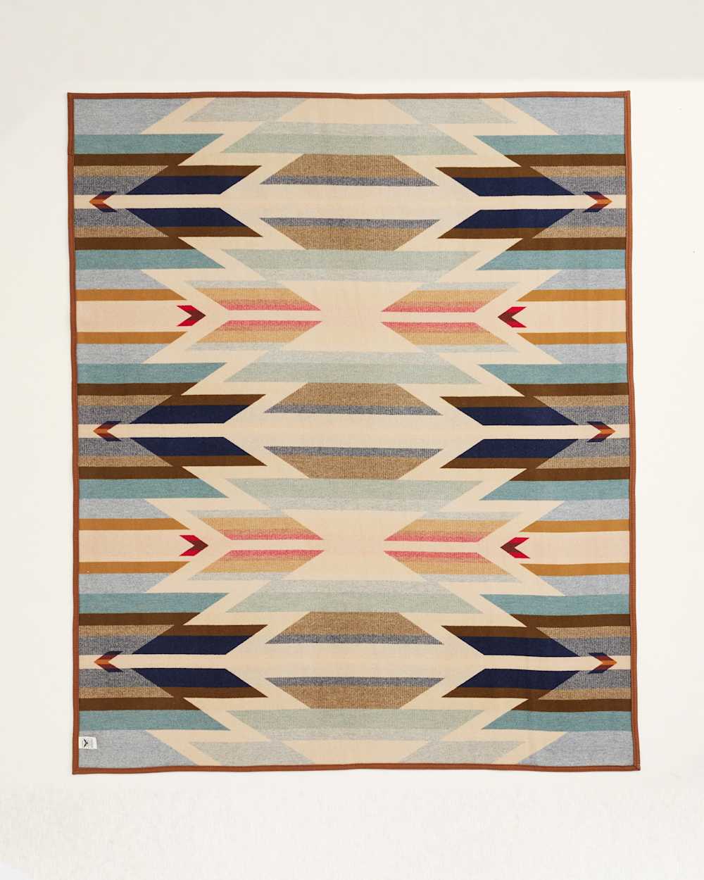 ALTERNATE VIEW OF WYETH TRAIL BLANKET IN BEIGE image number 2